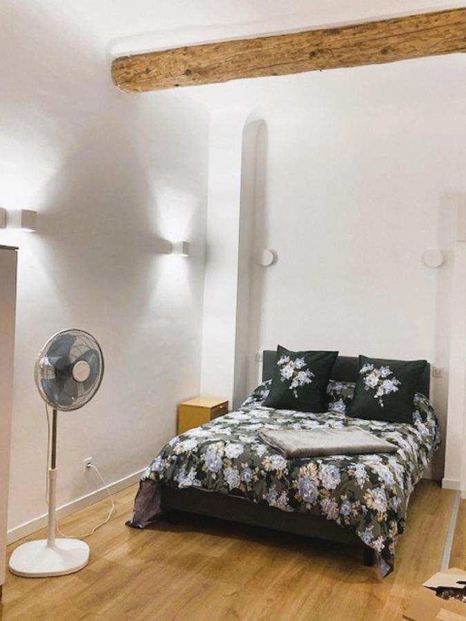 Augustins Fountain Studio Cosy Aix Centre Historique A 3 Minutes De Cours Mirabeau -Wifi-Smart Tv-Rue Calme 엑상프로방스 외부 사진